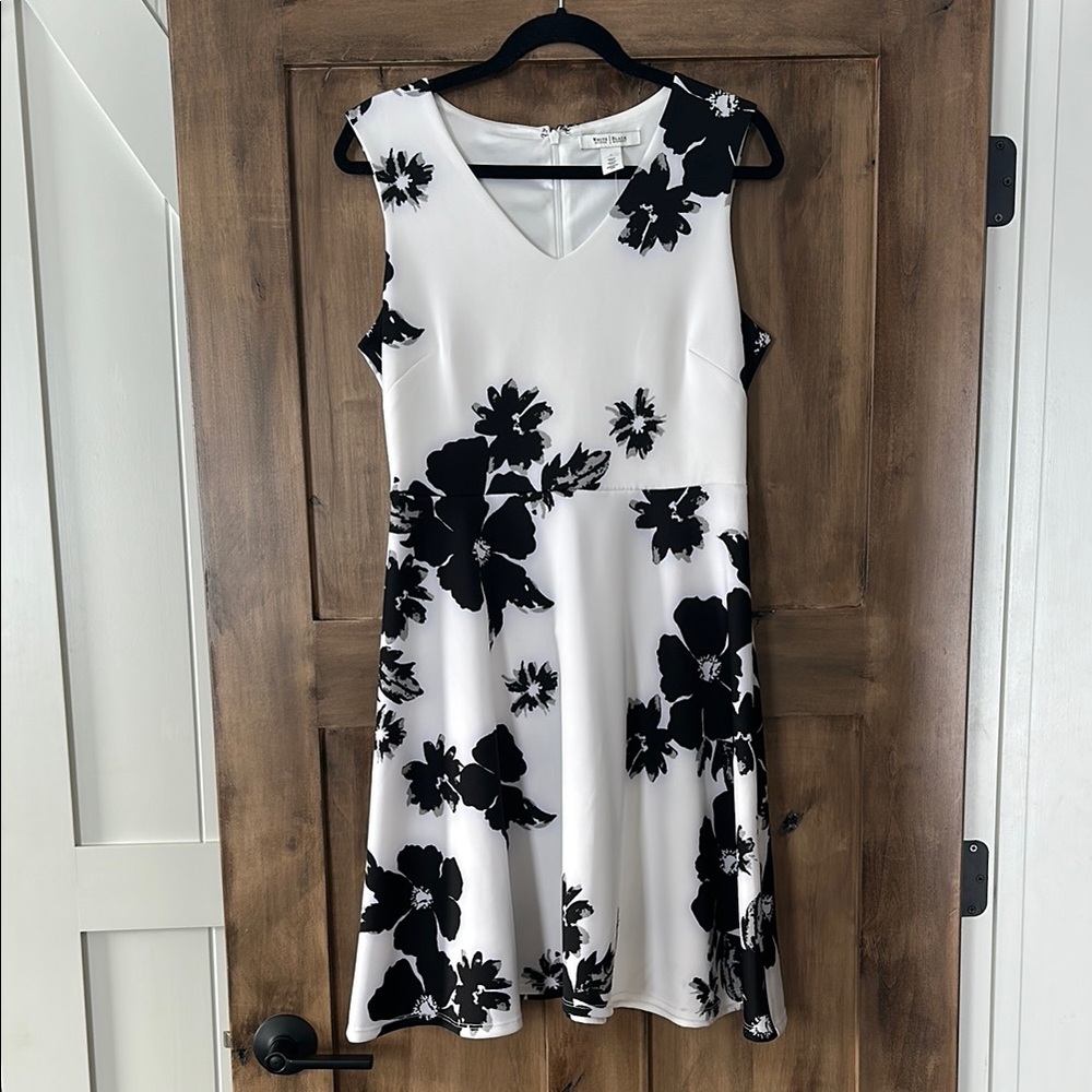 NWT White House Black Market Floral Black and White Sleeveless Dress
